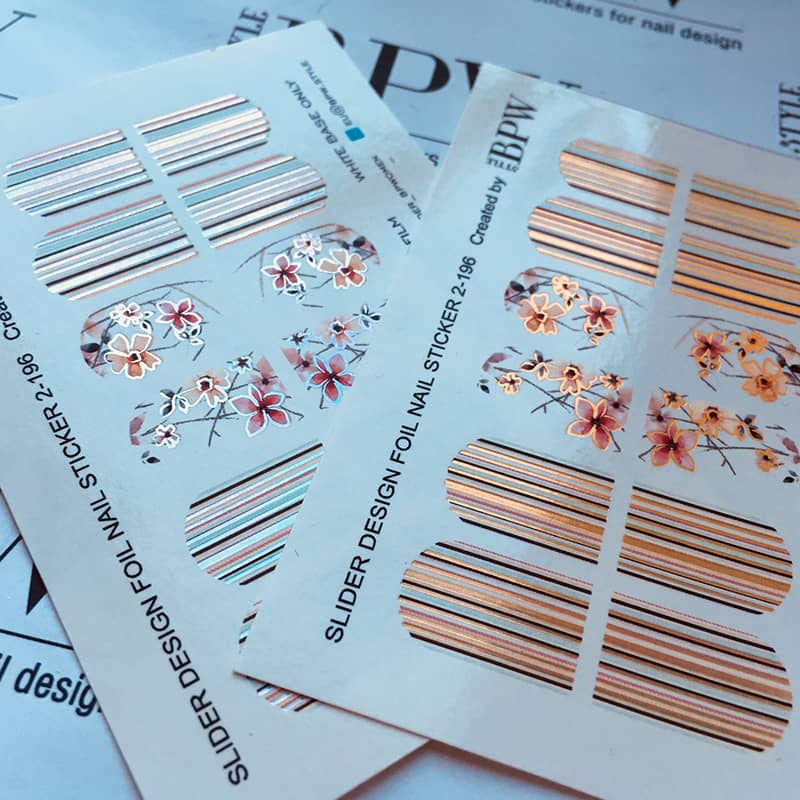 Слайдер-дизайн Цветы и полоски из каталога Слайдеры фольга в интернет-магазине BPW.style