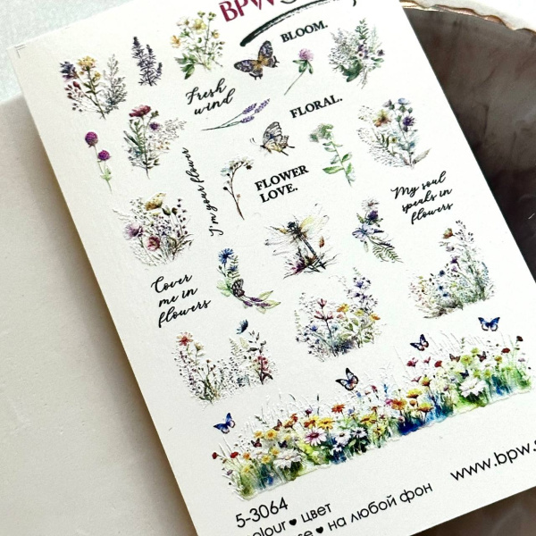 Слайдер-дизайн Flower love из каталога Цветные на любой фон в интернет-магазине BPW.style