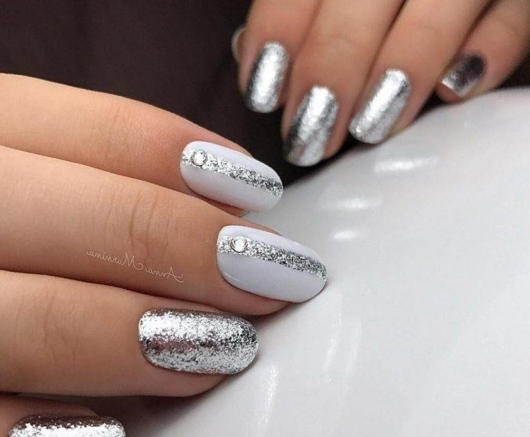 Маникюр с блестками - виды материала, особенности и техники нанесения - фото