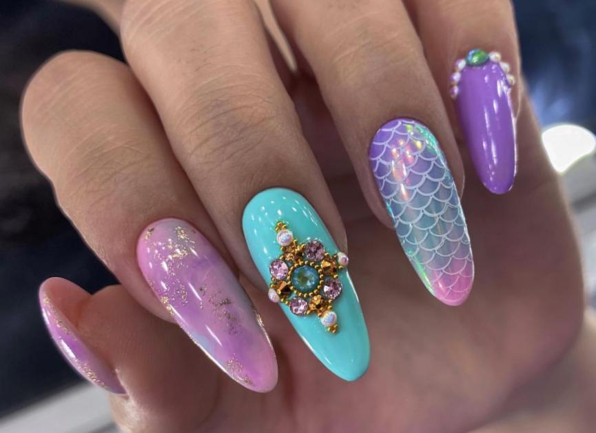 Модный маникюр на ногтях - что собой представляет дизайн модного маникюра