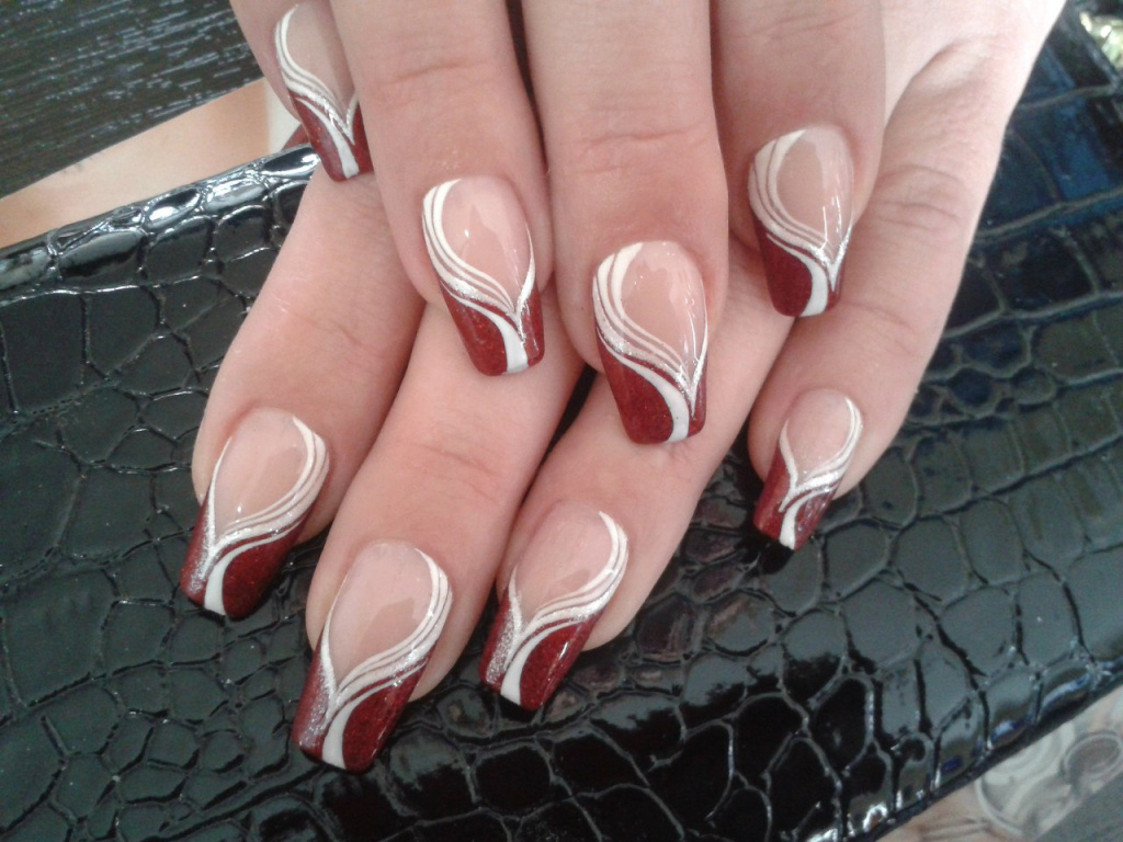 Ногти френч - новинки дизайнов французского маникюра в 2022-2023 году