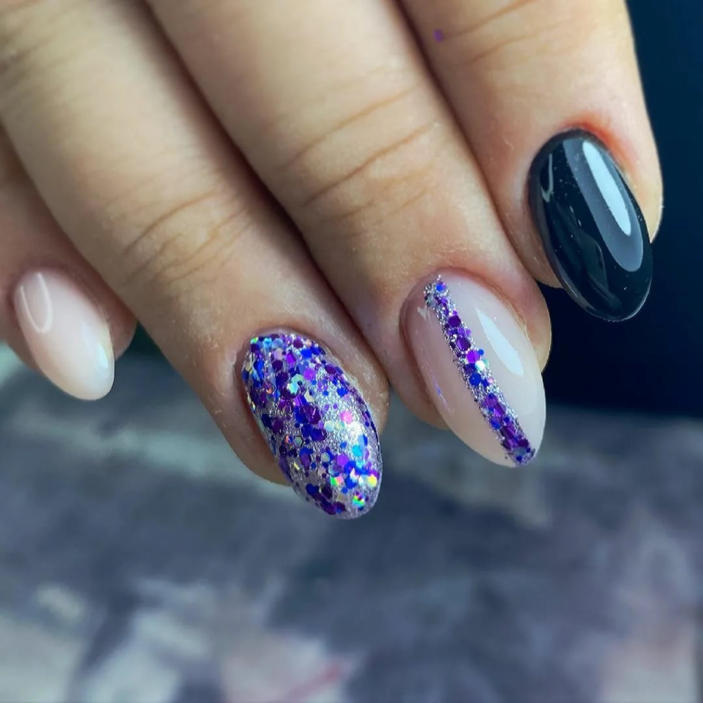 Маникюр с блестками - виды материала, особенности и техники нанесения - фото