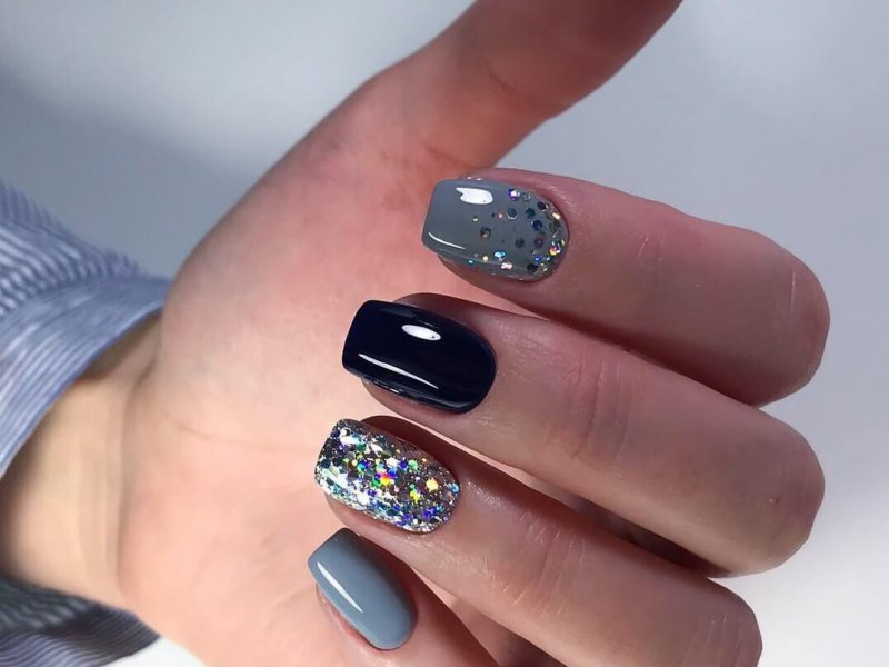 Маникюр с блестками - виды материала, особенности и техники нанесения - фото