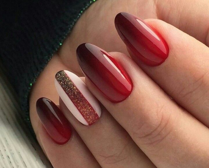 Новинки маникюра 2022-2023: дизайн ногтей с красным гель-лаком