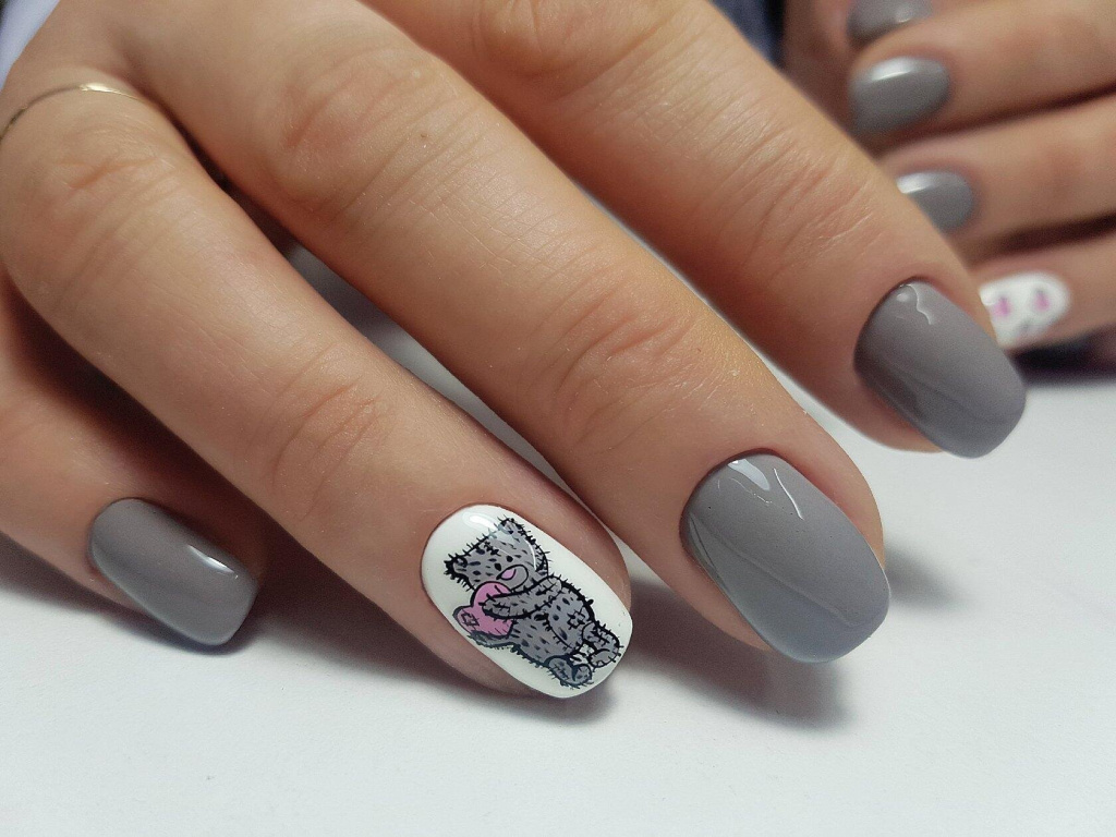 Темный маникюр - идеи дизайнов серого маникюра 2022 года на короткие и длинные ногти