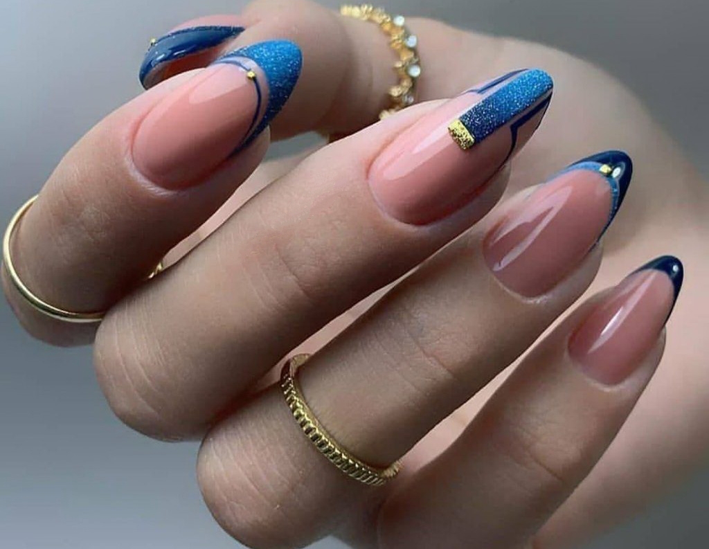 Ногти френч - фото новинок дизайнов французского маникюра в 2022-2023 году