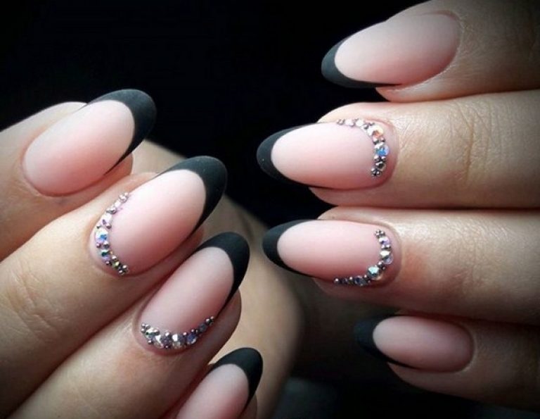 Ногти френч - новинки дизайнов французского маникюра в 2022-2023 году