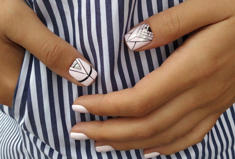 Красивый маникюр Геометрия 2022 новинки