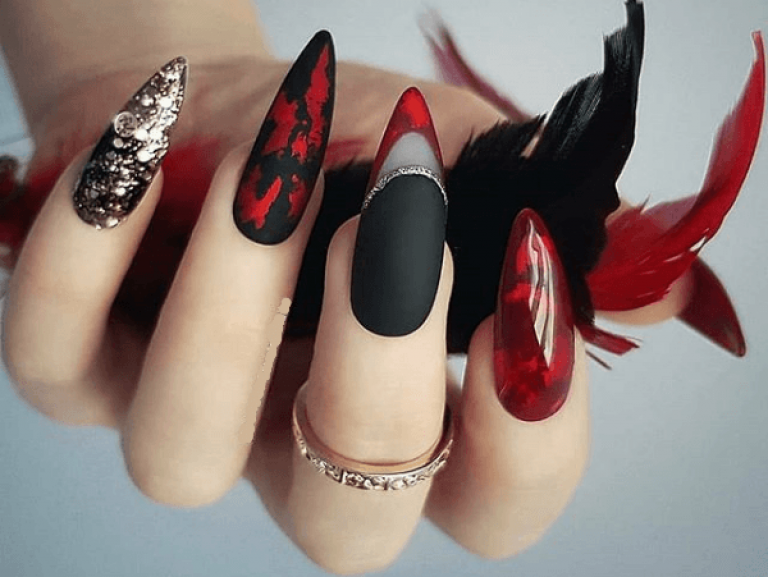 We Heart It Gothic nails, Goth nails, Fire nails