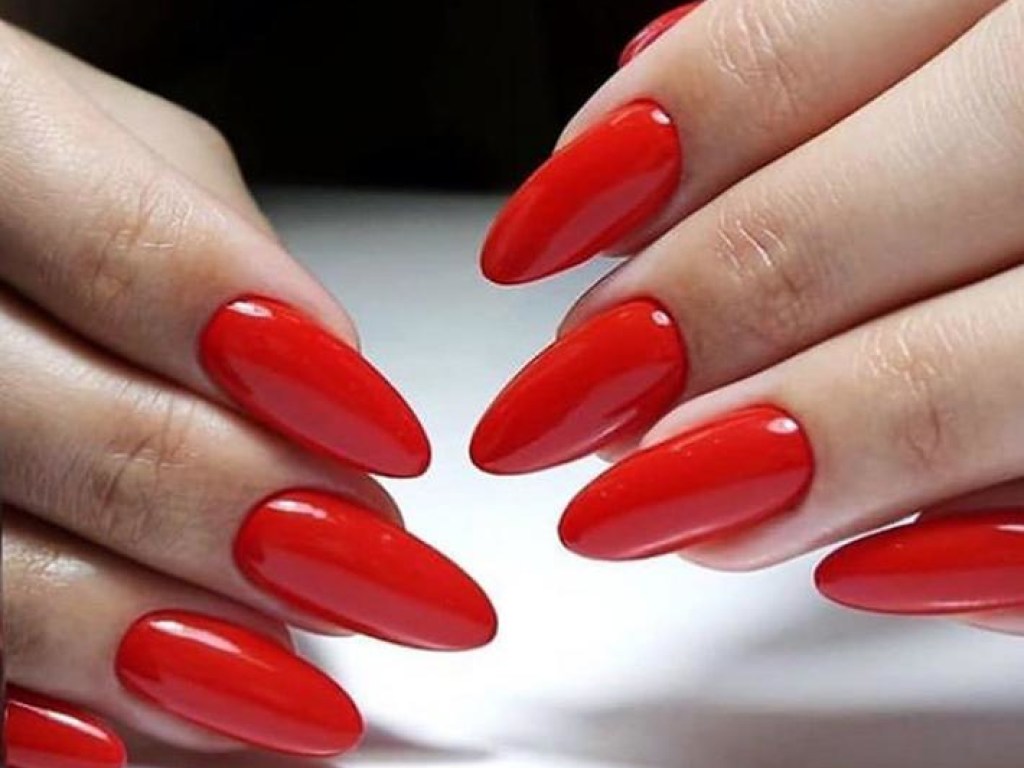 Однотонный маникюр – нейл-дизайн 2022 в один цветовой тон