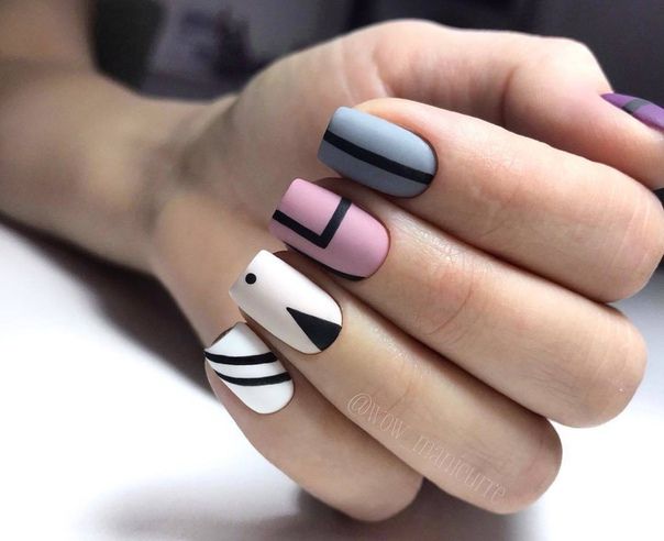 Красивый маникюр Геометрия 2022 новинки