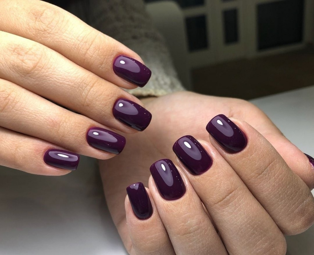 Однотонный маникюр – нейл-дизайн 2022 в один цветовой тон