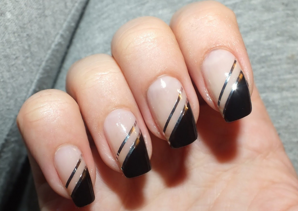 Ногти френч - новинки дизайнов французского маникюра в 2022-2023 году