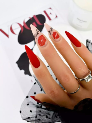 Слайдер-дизайн Фигурный губы из каталога Фигурные слайдеры, в интернет-магазине BPW.style