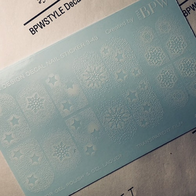 Слайдер дизайн градиент Белые снежинки микс из каталога Цветные на любой фон, в интернет-магазине BPW.style